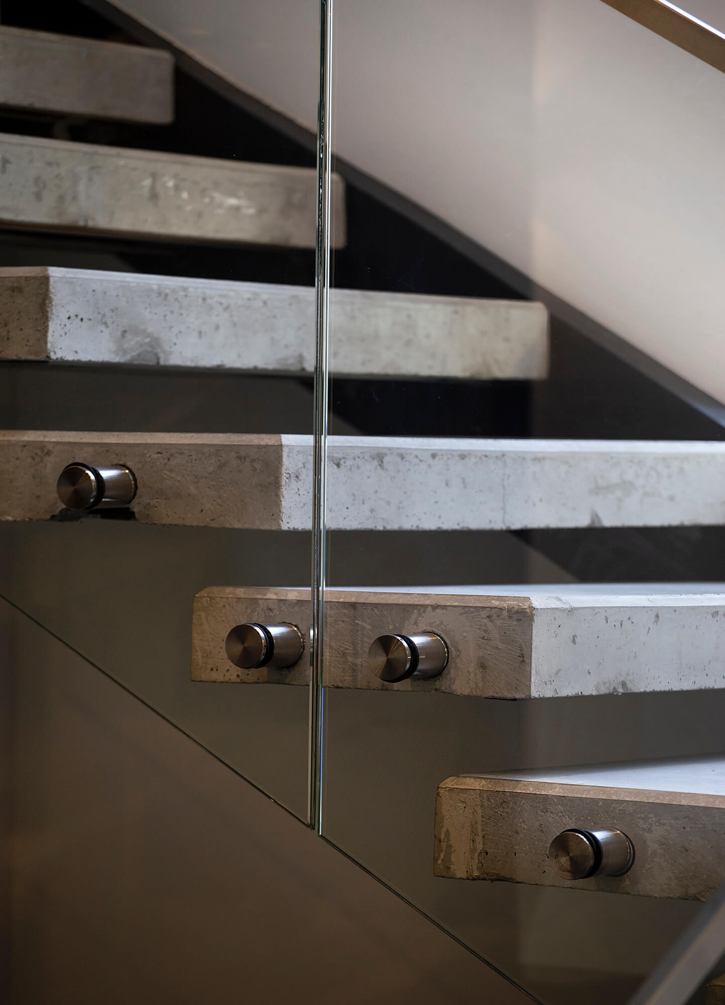 Fereshteh Office / Renovation & Interior Design