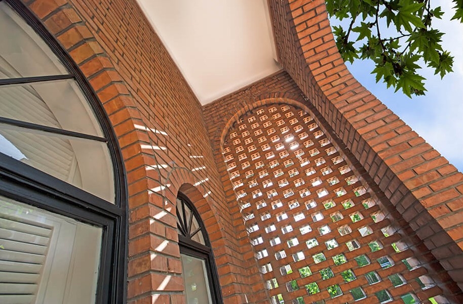 Honar Office / Renovation & Interior Design