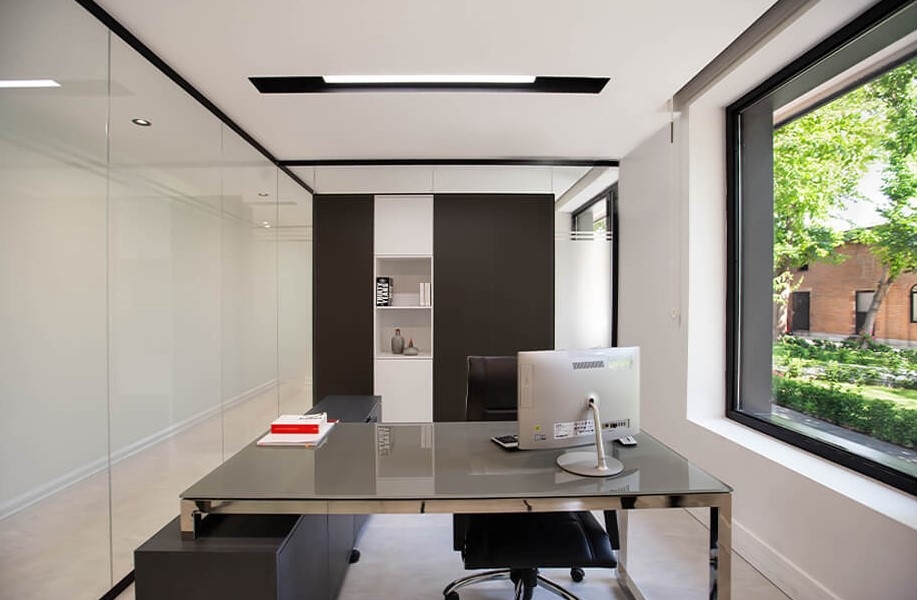 Honar Office / Renovation & Interior Design